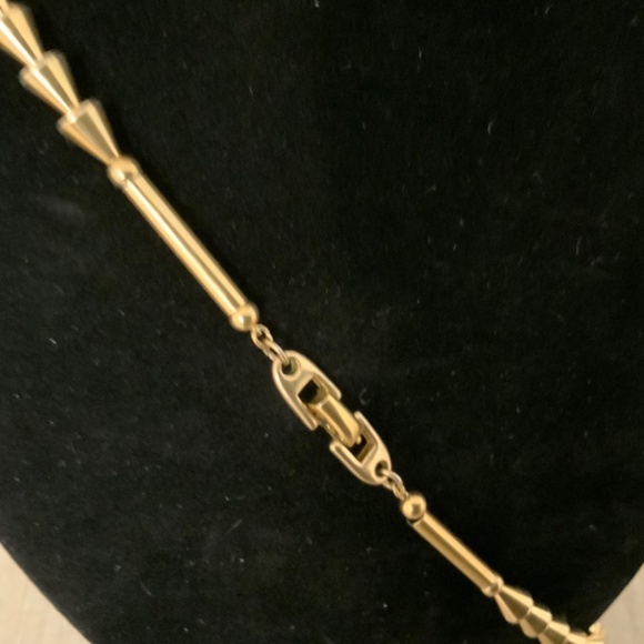 Vintage Necklace - Picture 2 of 2